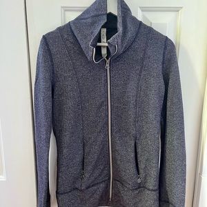 Lululemon Black and Grey Herringbone Daily Yoga Jacket in Size 6